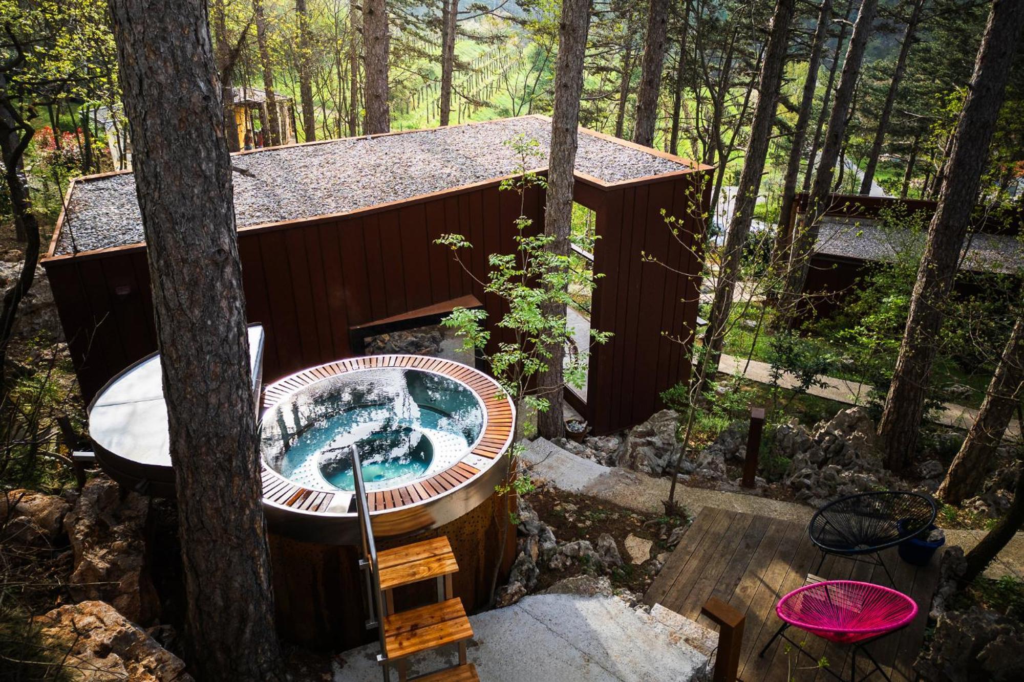 Theodosius Forest Village - Glamping In Vipava Valley Eksteriør billede